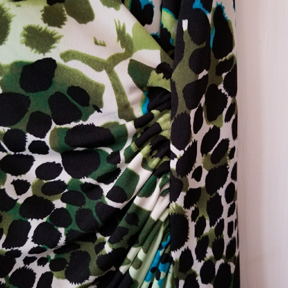 Dress - Picture 3 of 5